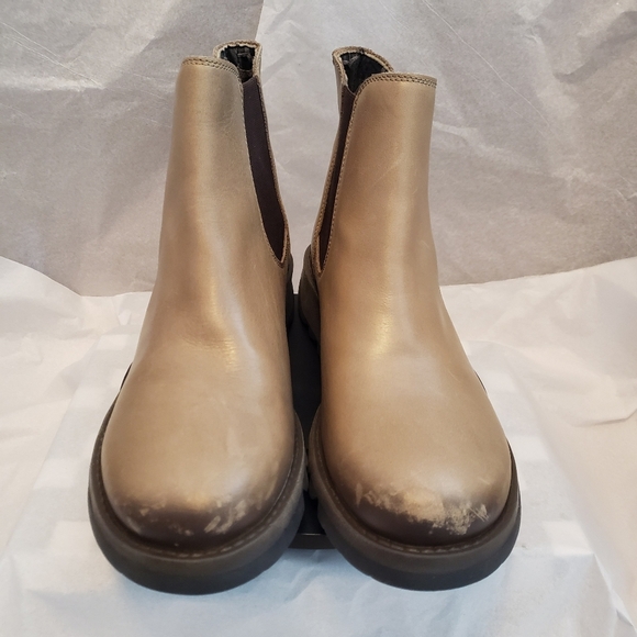 Fly London Women's Salv' Chelsea Chunky Lugged Wedge Boot Size 10.US 41… - Picture 3 of 9
